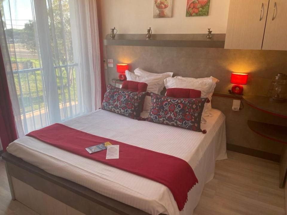 הייר Hotel Le Mediterranee מראה חיצוני תמונה
